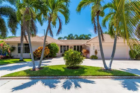 2100 NE 68th St, Fort Lauderdale, FL 33308