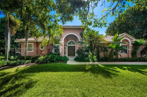 8210 SW 173rd Ter, Palmetto Bay, FL 33157