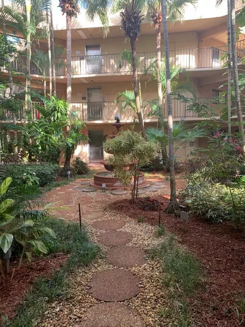 8035 SW 107th Ave #120, Miami, FL 33173