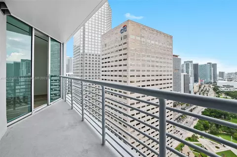 325 S Biscayne Blvd #3924, Miami, FL 33131 photo 4