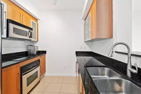 325 S Biscayne Blvd #3924, Miami, FL 33131 photo 15