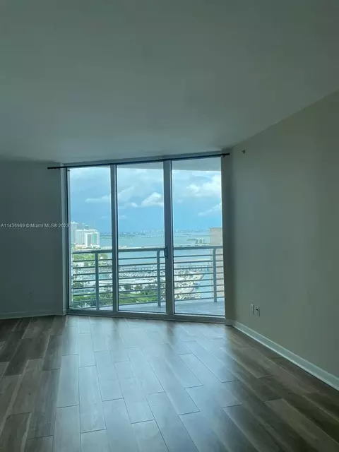 325 S Biscayne Blvd #3924, Miami, FL 33131 photo 7