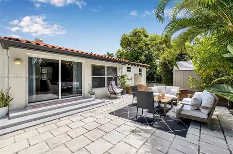9500 NE 6th Ave, Miami Shores, FL 33138
