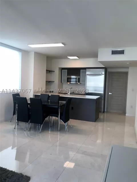 55 SE 6th St #2707, Miami, FL 33131