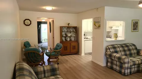 22 Cambridge A #22, West Palm Beach, FL 33417