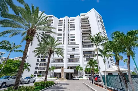 300 Three Islands Blvd #416, Hallandale Beach, FL 33009