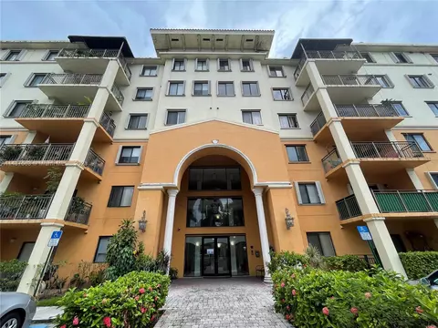 9300 Fontainebleau Blvd #E107, Miami, FL 33172