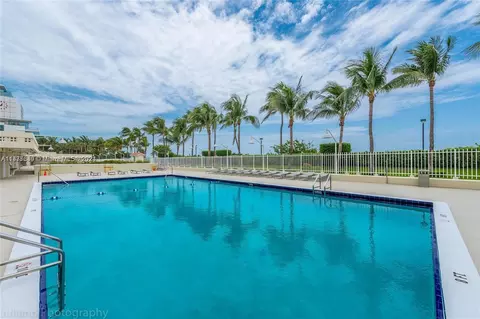 2899 Collins Ave #648, Miami Beach, FL 33140