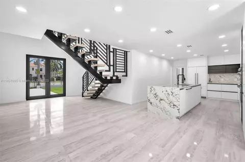 901 Hollywood Blvd, Hollywood, FL 33019