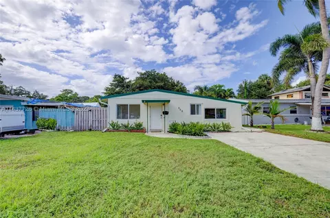 828 SW 25th St, Fort Lauderdale, FL 33315