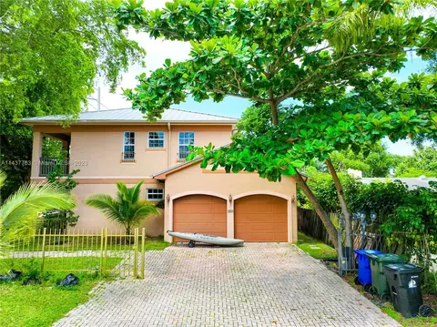 839 SW 11th St, Fort Lauderdale, FL 33315