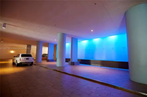 50 Biscayne Blvd #2805, Miami, FL 33132