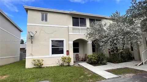 21245 NE 8th Pl #2, Miami, FL 33179