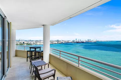848 Brickell Key Dr #1901, Miami, FL 33131