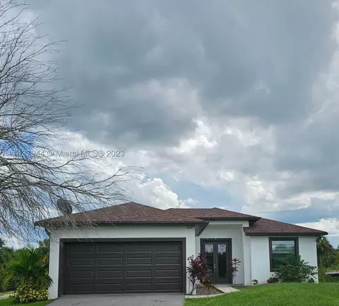 490 37th Ave NW, Naples, FL 34120