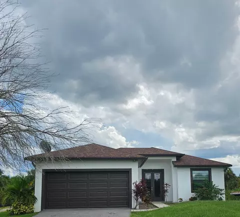 490 37th Ave NW, Naples, FL 34120