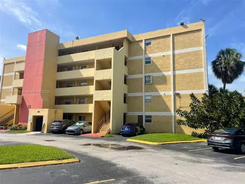 9190 Fontainebleau Blvd #204, Miami, FL 33172