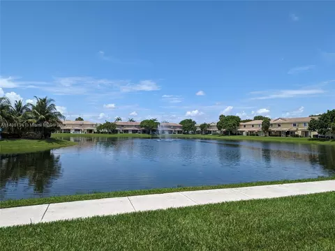 5923 Royal Way #5923, Tamarac, FL 33321