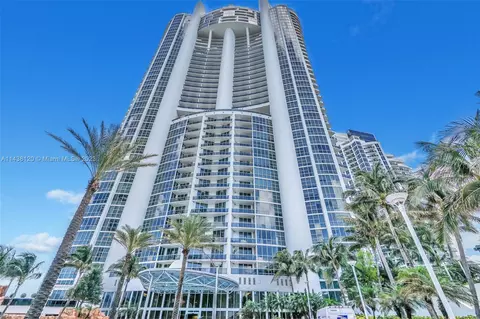 18101 Collins Ave #804, Sunny Isles Beach, FL 33160