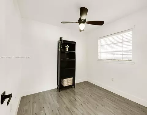 2685 W 70th Pl, Hialeah, FL 33016 photo 16