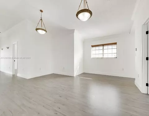 2685 W 70th Pl, Hialeah, FL 33016