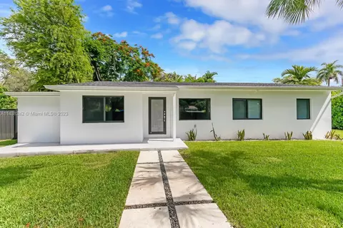 5895 SW 50th Ter, Miami, FL 33155