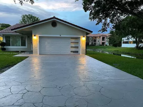 10213 NW 31st St, Coral Springs, FL 33065
