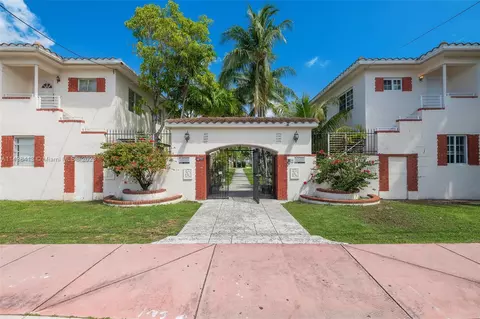 1201 Marseille Dr #19, Miami Beach, FL 33141