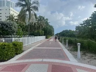 4301 Collins Ave #1001, Miami Beach, FL 33140