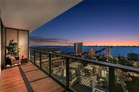 121 NE 34th St #2906A, Miami, FL 33137