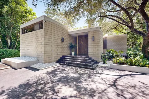 6600 SW 135 Ter, Pinecrest, FL 33156