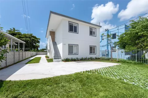 1180 NW 67th St, Miami, FL 33150