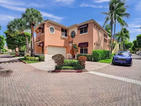 3704 NE 208th Ter, Aventura, FL 33180