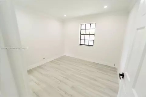 170 E 43rd St, Hialeah, FL 33013 photo 12