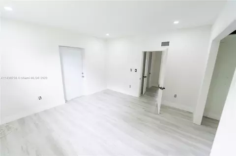 170 E 43rd St, Hialeah, FL 33013 photo 16