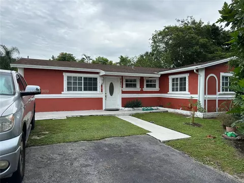 7211 SW 4th Ct, North Lauderdale, FL 33068