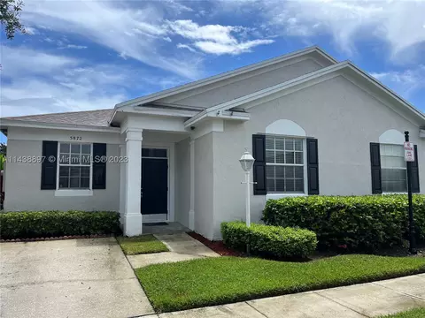 5872 Kelsey Ln #5872, Tamarac, FL 33321