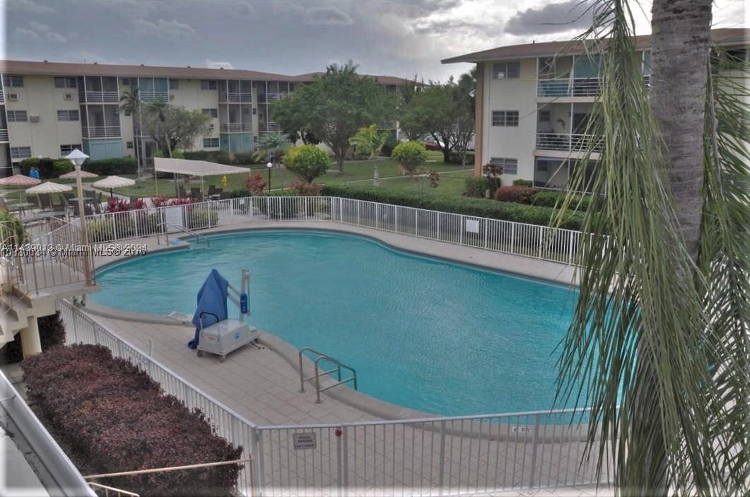 16750 NE 14th Ave Unit 302  