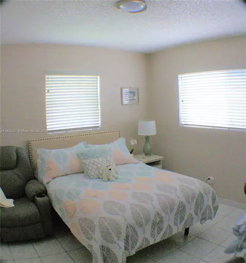 81 E 54th St, Hialeah, FL 33013 photo 11