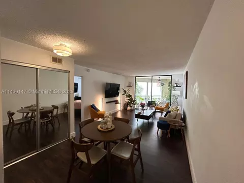 2821 N Miami Beach Blvd #3I, North Miami Beach, FL 33160