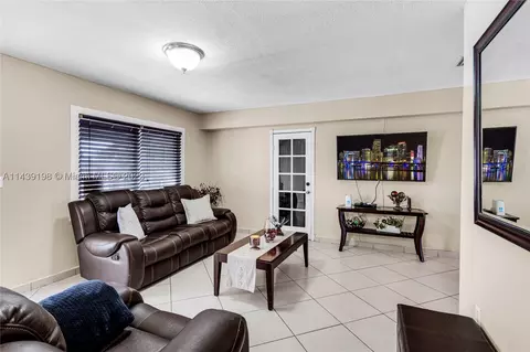 741 SE 1st St, Hialeah, FL 33010 photo 7