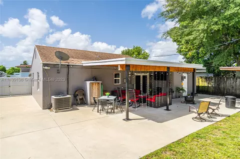 741 SE 1st St, Hialeah, FL 33010 photo 25