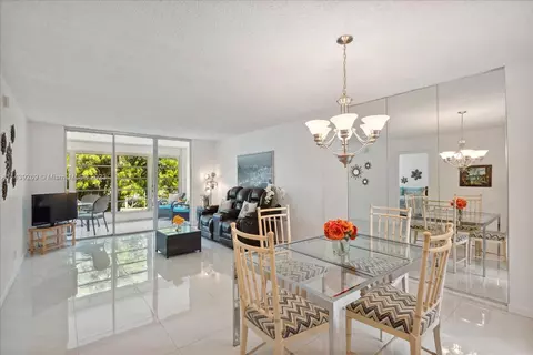 4851 NW 26th Ct #340, Lauderdale Lakes, FL 33313