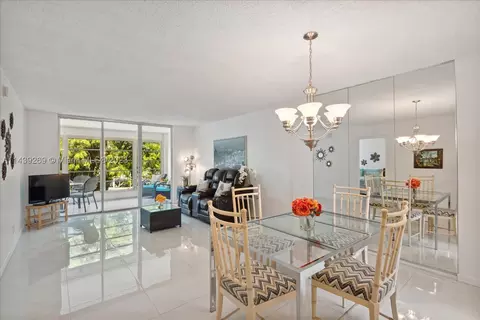 4851 NW 26th Ct #340, Lauderdale Lakes, FL 33313
