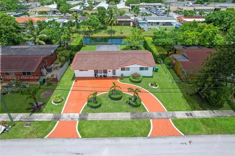 4601 SW 104th Ct, Miami, FL 33165