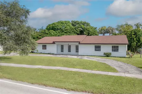 9731 Colonial Dr, Miami, FL 33157