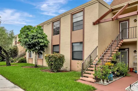 7450 NW 18th St #207, Margate, FL 33063