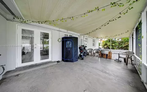 Exterior - 3360 E 10th Ave, Hialeah, FL 33013 photo 1 of 1