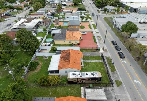 View/Area - 3360 E 10th Ave, Hialeah, FL 33013 photo 1 of 9
