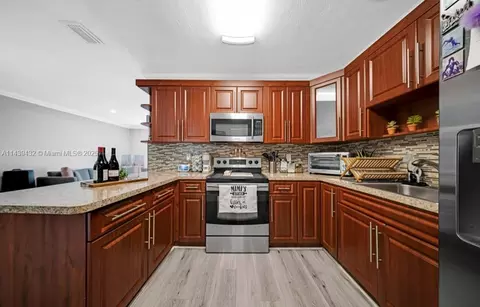 Kitchen - 3360 E 10th Ave, Hialeah, FL 33013 photo 3 of 5